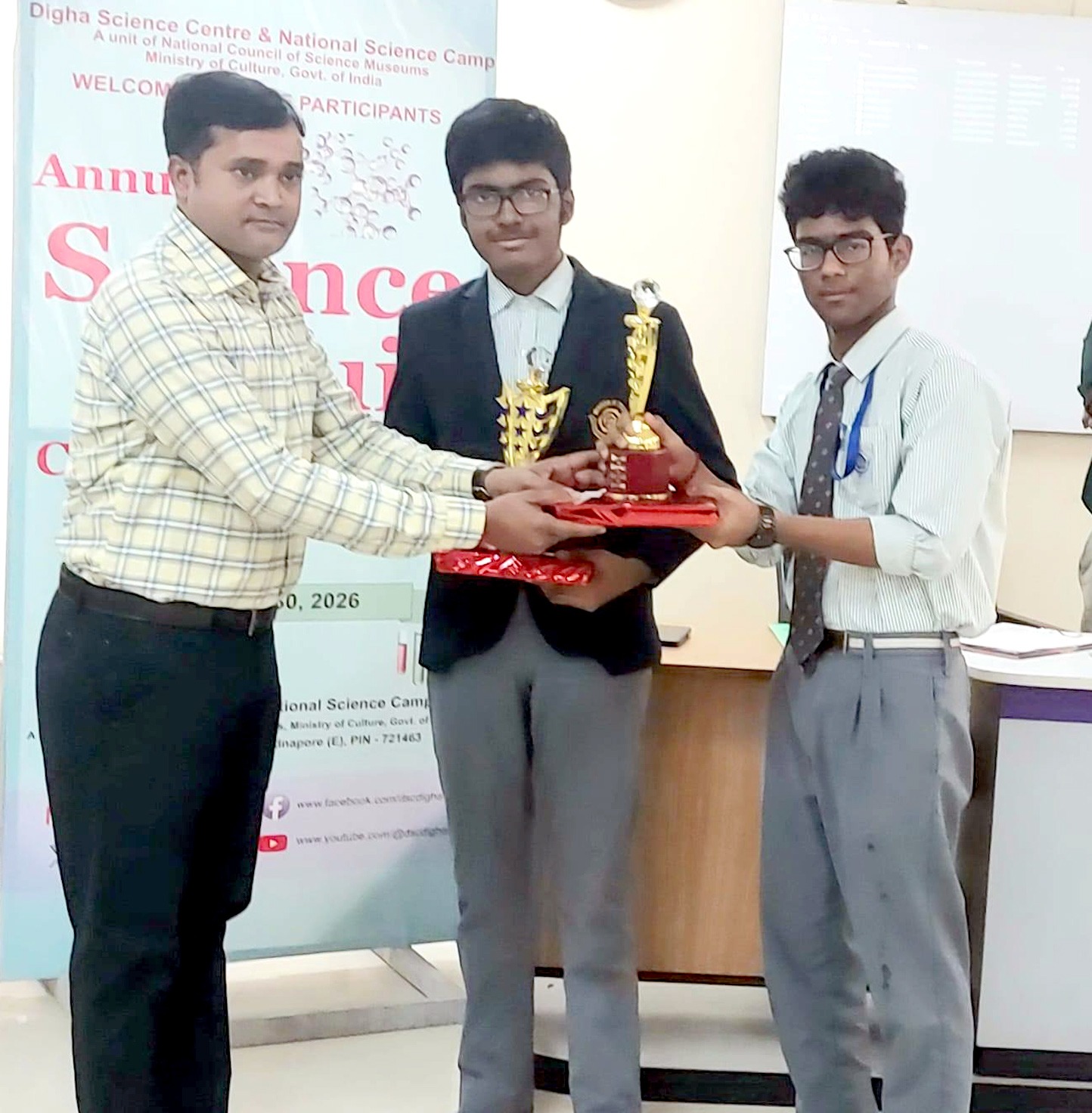 Archisman Ghorai and Aishik Das – Science Quiz Winners